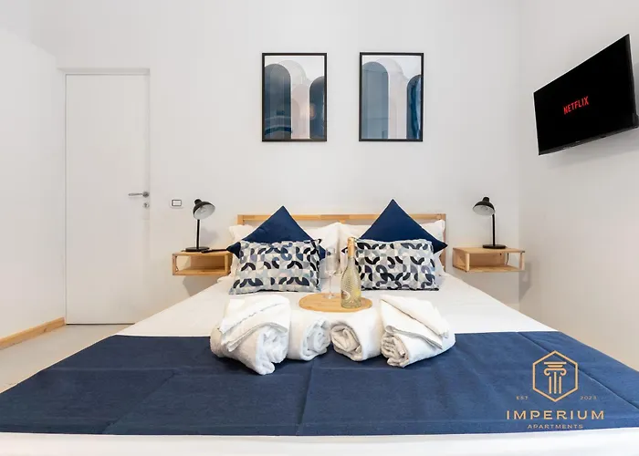 Imperium Vittorio - 4 Bdr, Center, 100mt To Train Station, Pvt Bathrooms, A-c Ρώμη