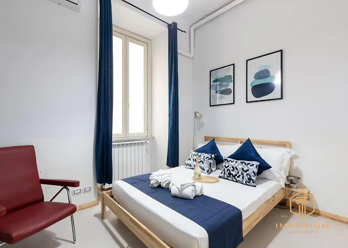 Πανσιόν Imperium Vittorio - 4 Bdr, Center, 100mt To Train Station, Pvt Bathrooms, A-c 3*